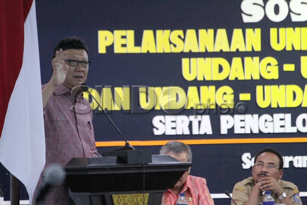 Mendagri Hadiri Sosialisasi...