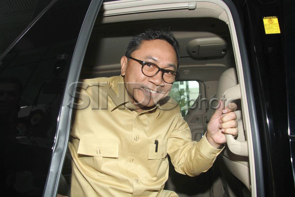 Zulkifli Hasan Diperiksa...