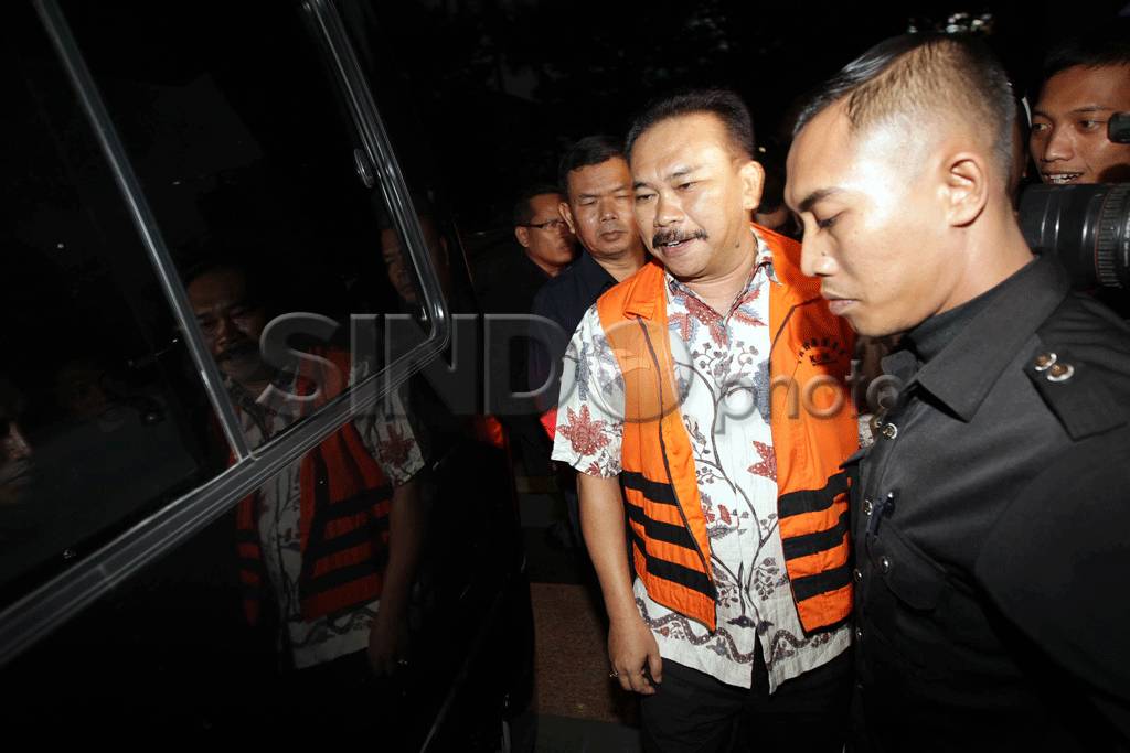 KPK Lanjutkan Pemeriksaan...
