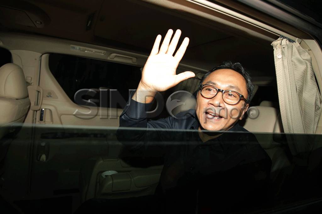 Zulkifli Hasan Jalani...