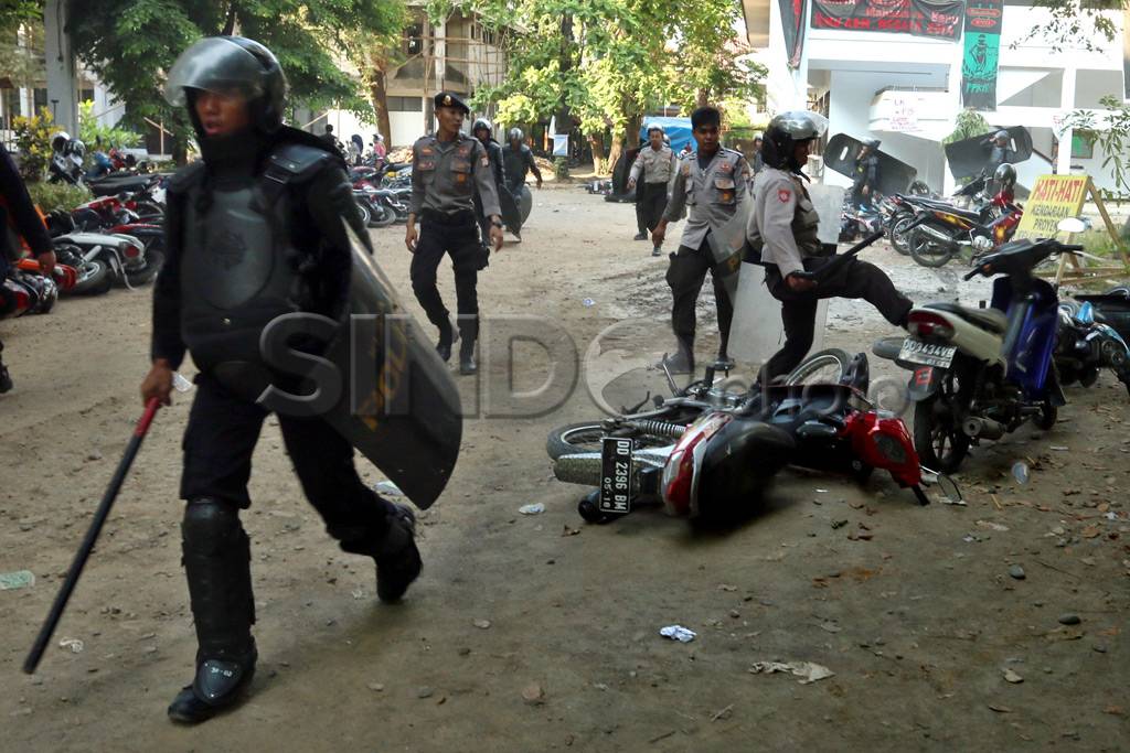 Liput Demo BBM, Wartawan...