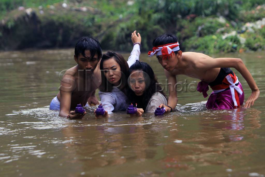 Tari Gadha Cai di Sungai...