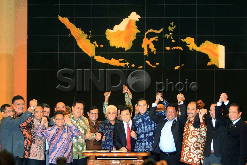 KMP dan KIH Tandatangani...