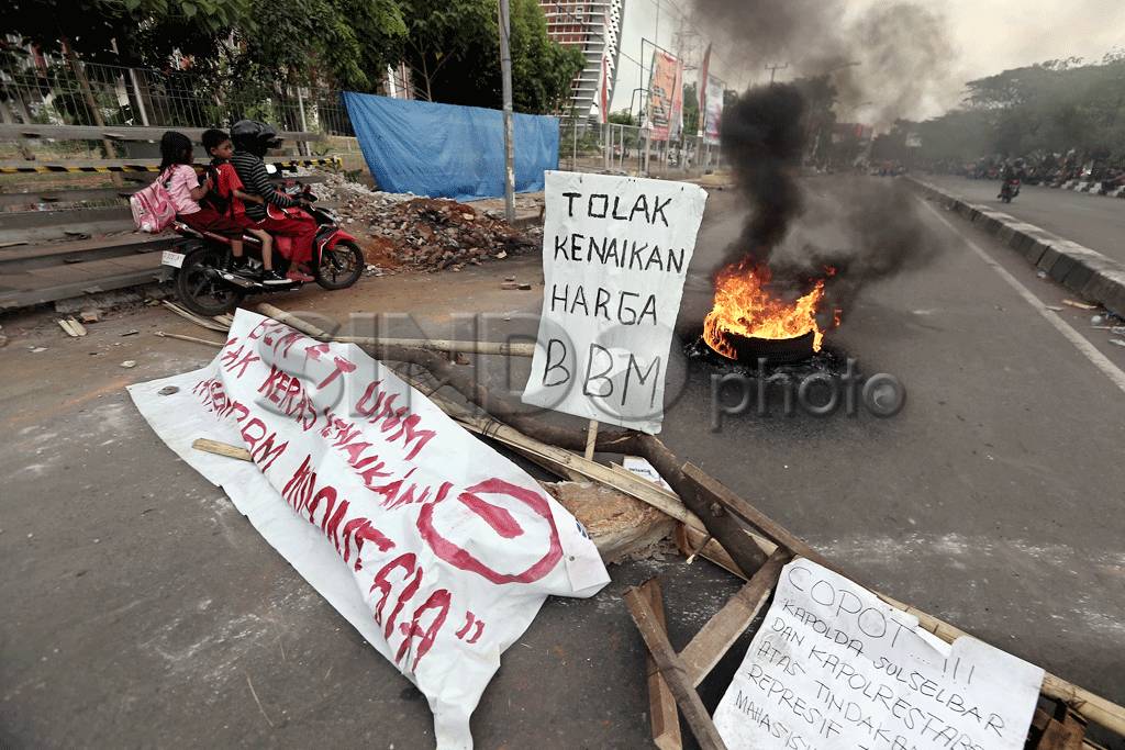 Aksi Unjuk Rasa Jadi...