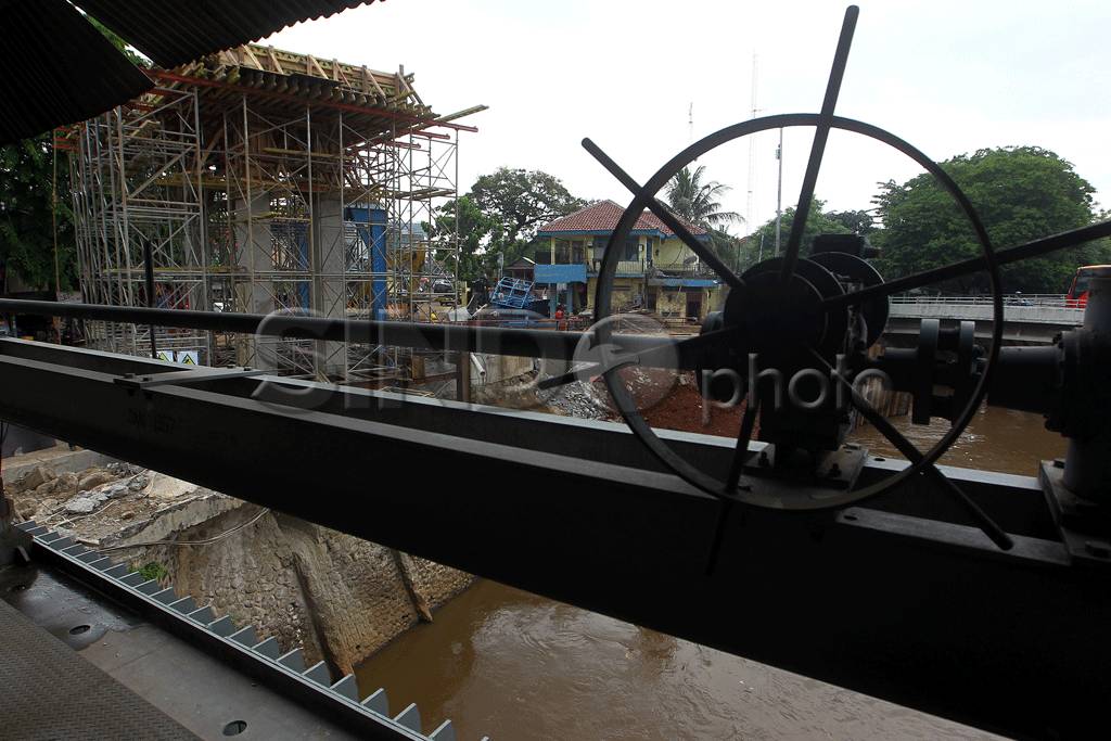 Pembangunan Pintu Air...