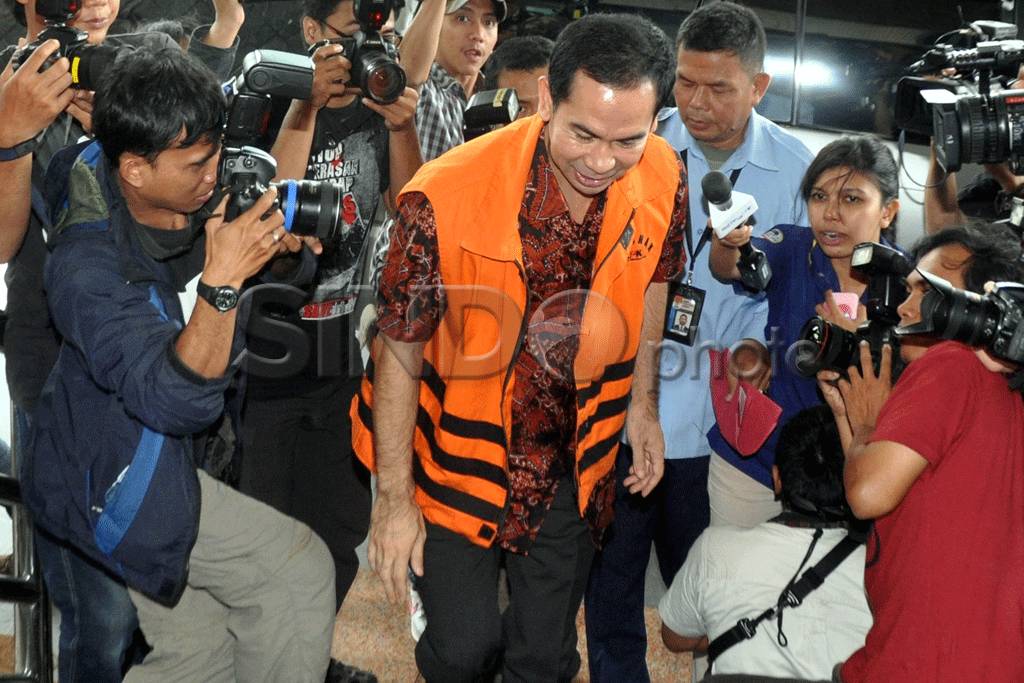 Wawan Jalani Pemeriksaan...