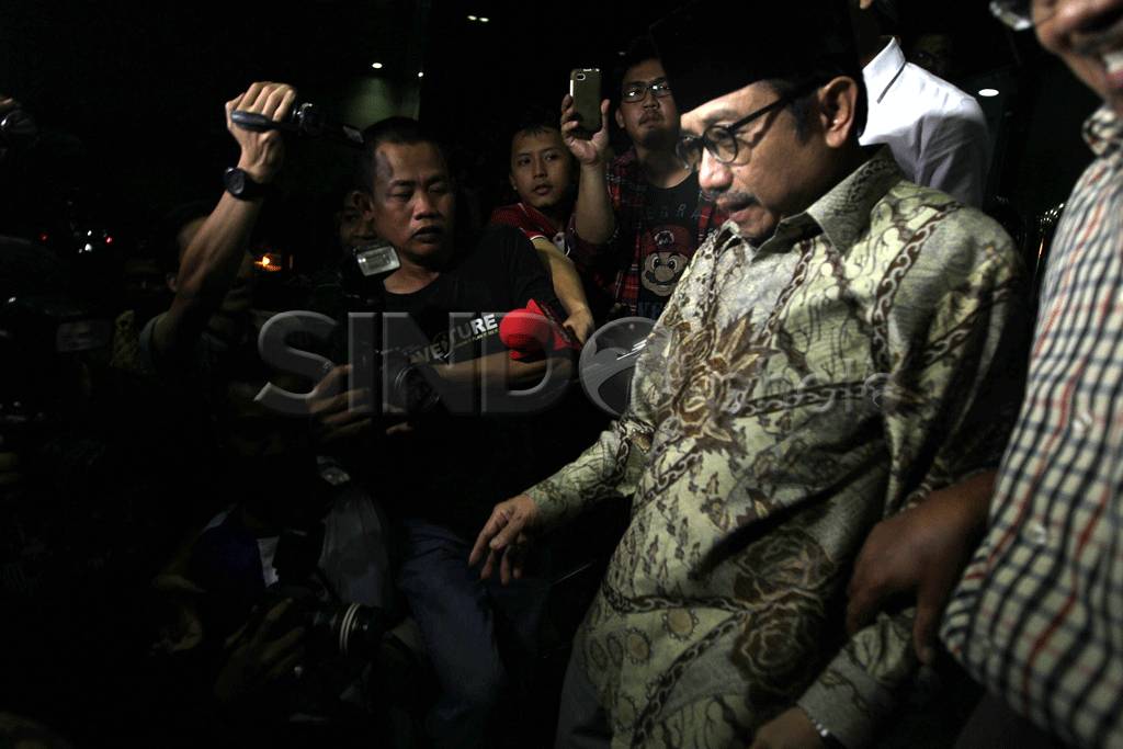 Waryono Karno Diperiksa...