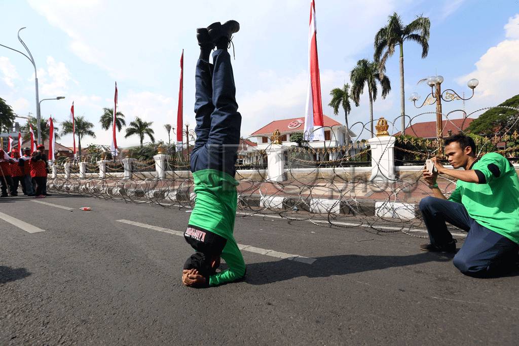 Buruh di Jawa Timur...