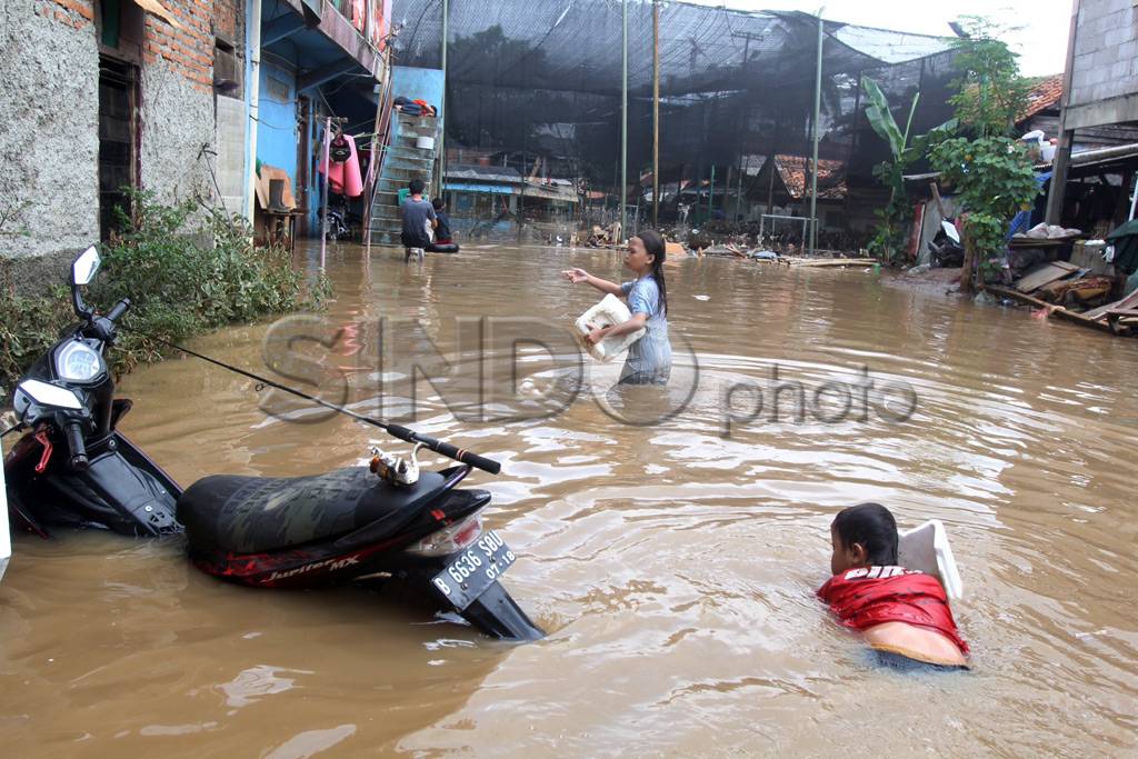 Banjir Rendam Puluhan...