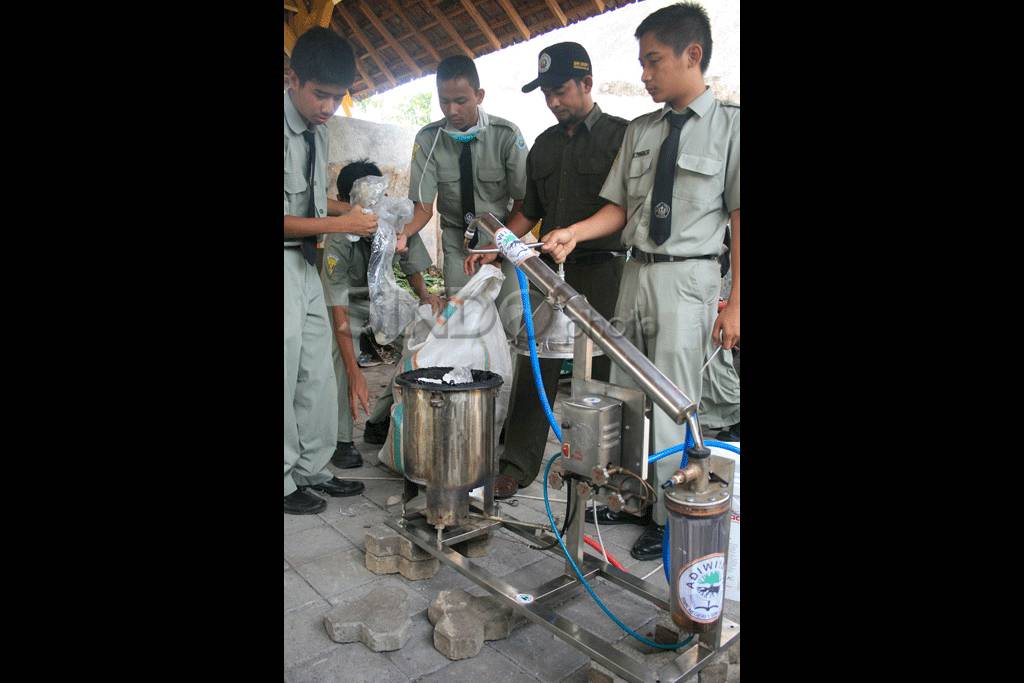 Siswa SMK Negeri 1 Singosari...