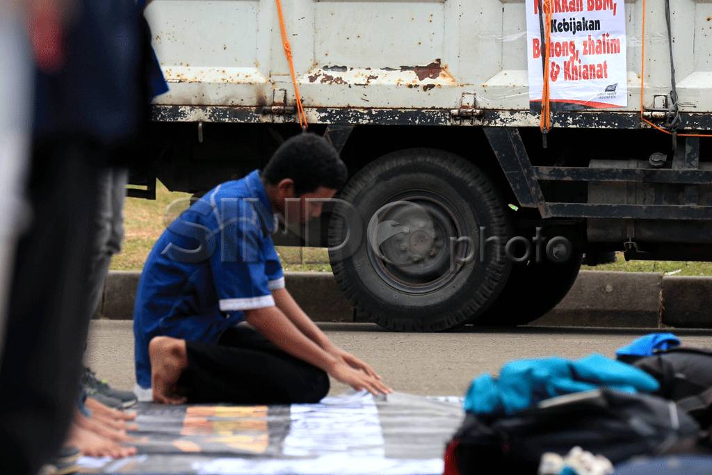 BEM se-Indonesia Tuntut...