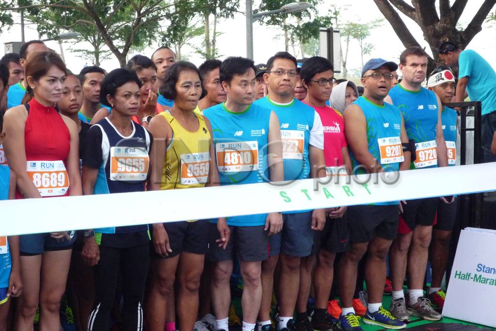 Standard Chartered Gelar...