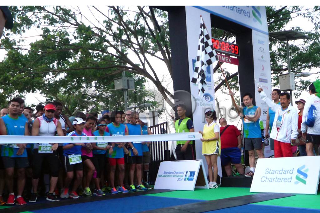 Standard Chartered Gelar...