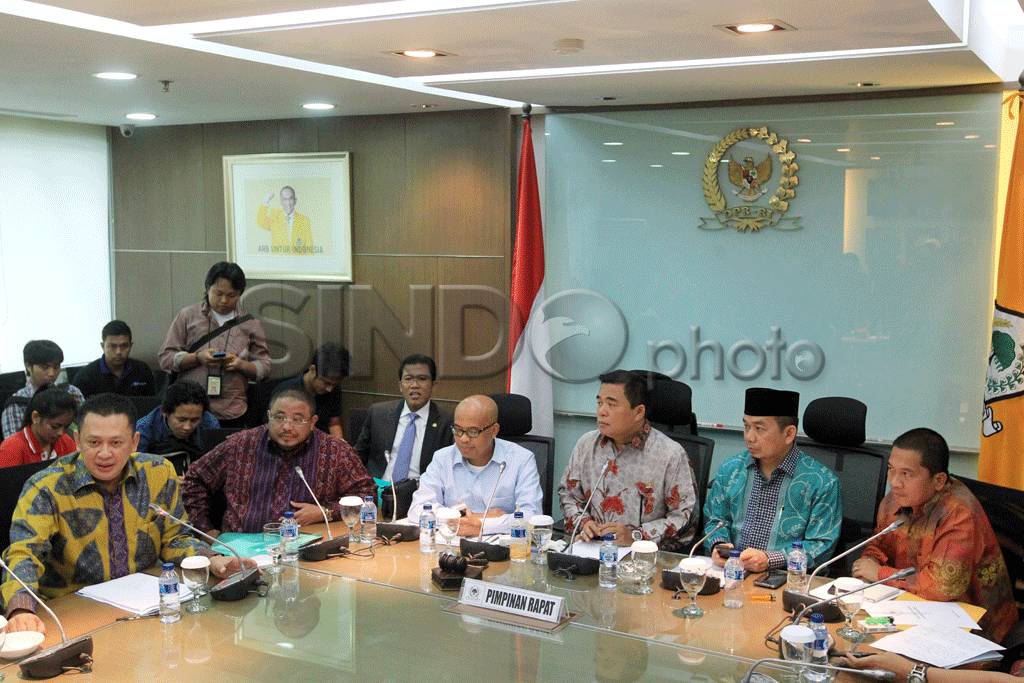 Hak Interpelasi Siap...