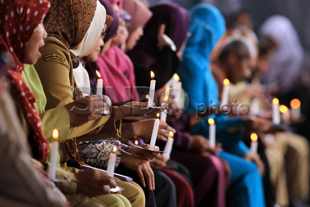 Lilin Untuk Guru