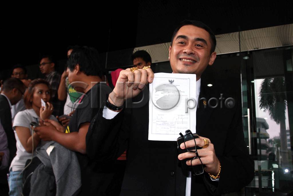 Senator Dari Bali Serahkan...