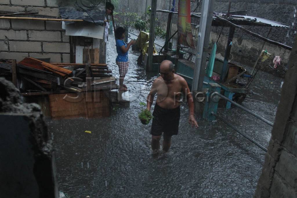 Hujan Dua Jam, Kebayoran...