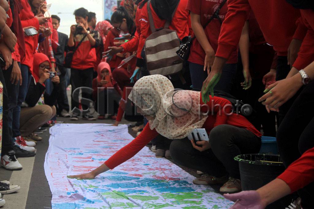 Peringatan Hari Aids...