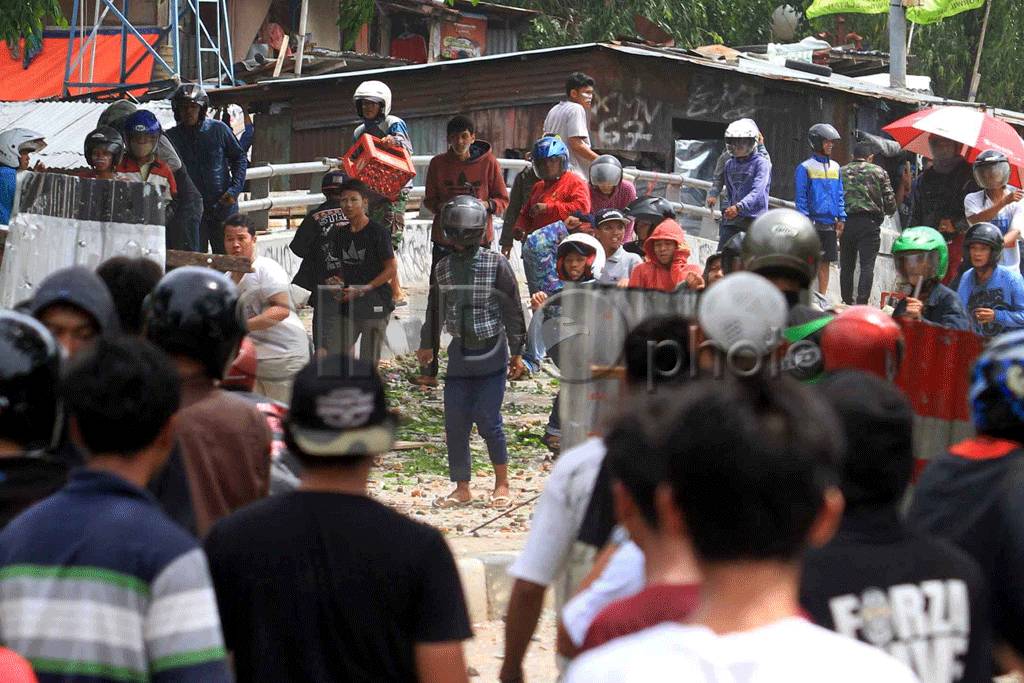 Tawuran Warga Pecah...
