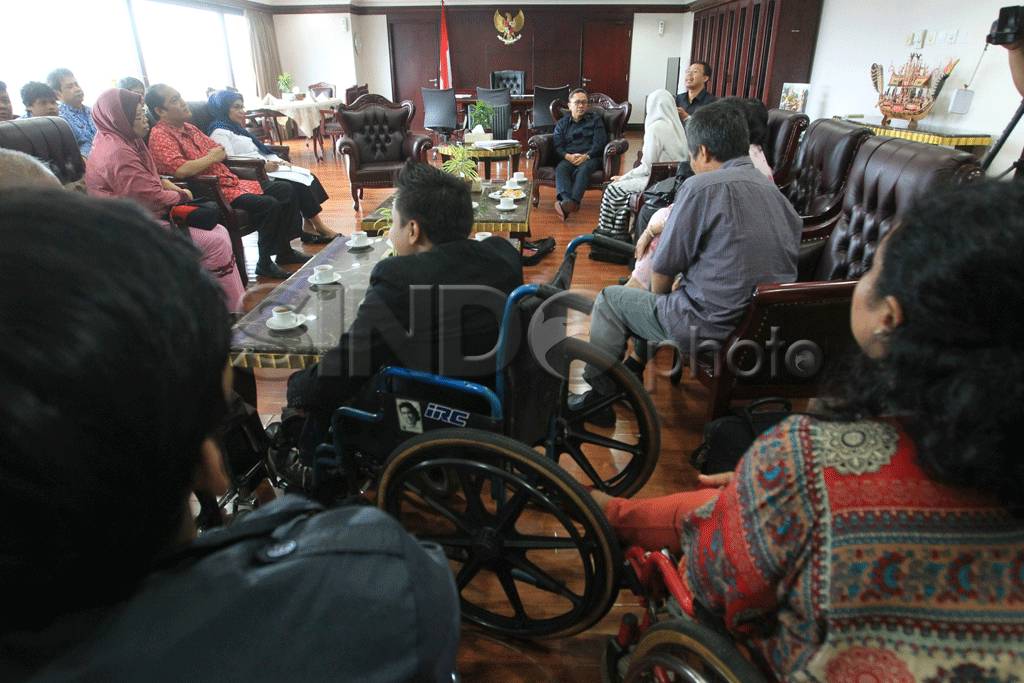 Ketua MPR Temui Penyandang...