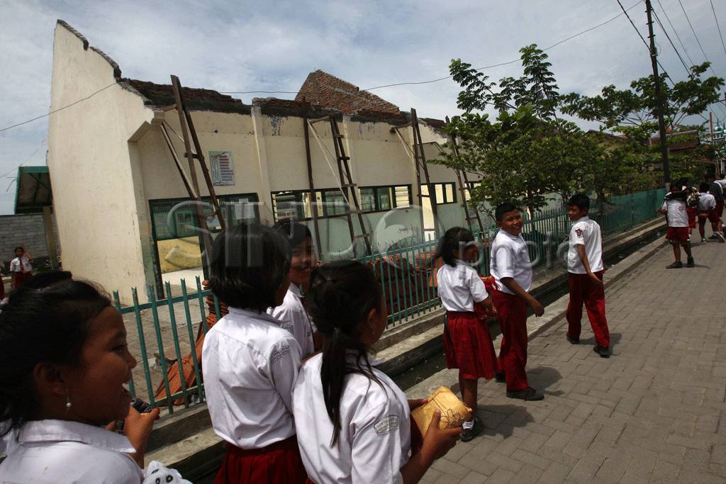 Gedung SD Trimulyo 02...