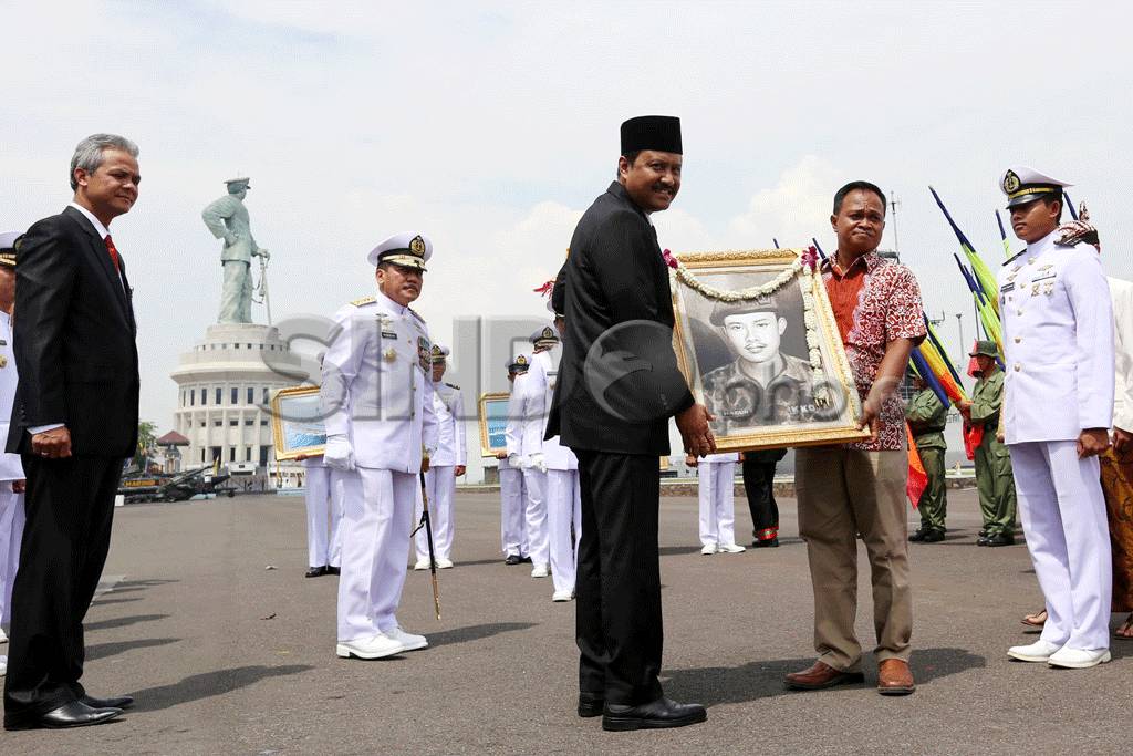 KRI Bung Tomo dan KRI...