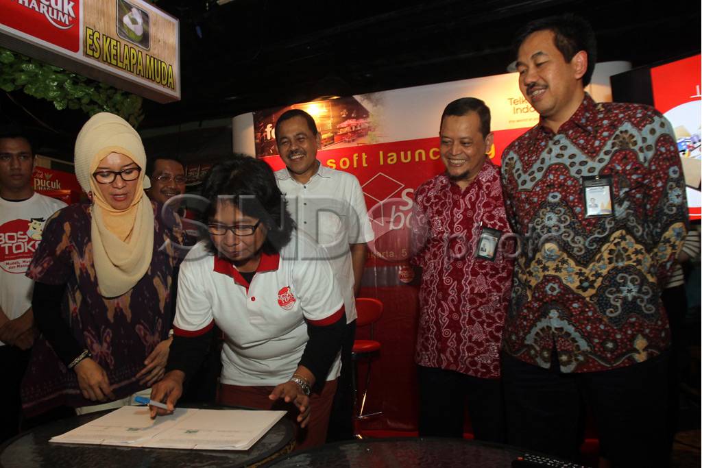 Telkom Luncurkan Shop...