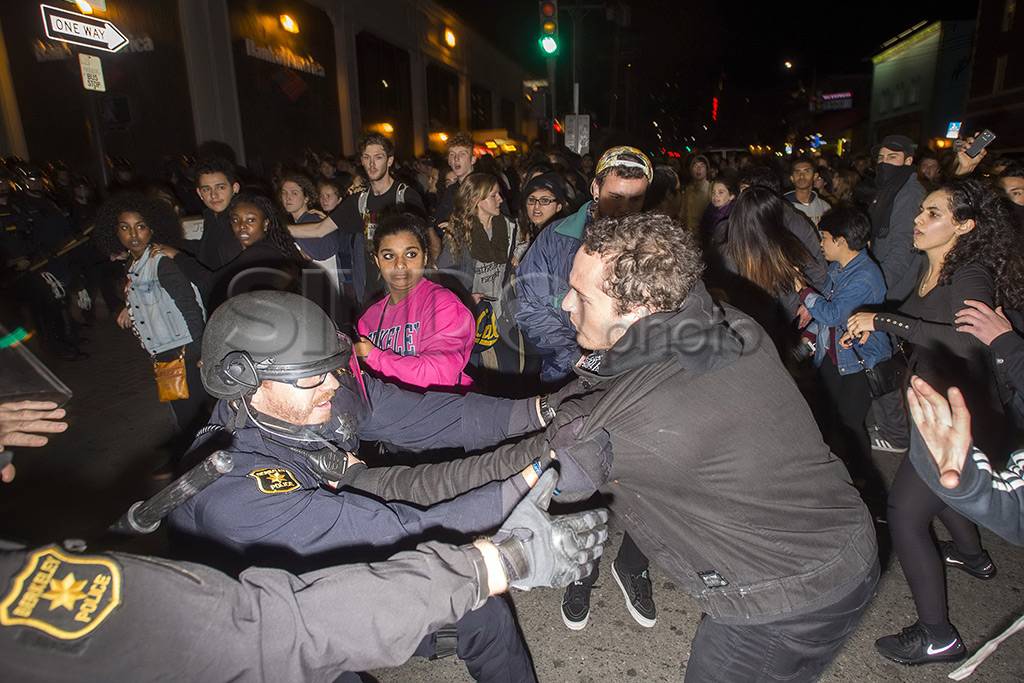 Mahasiswa AS di Berkeley...
