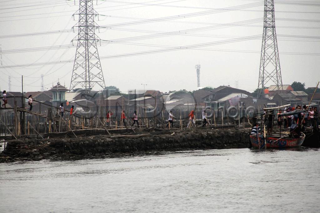 Buruh Pabrik di Tanjung...