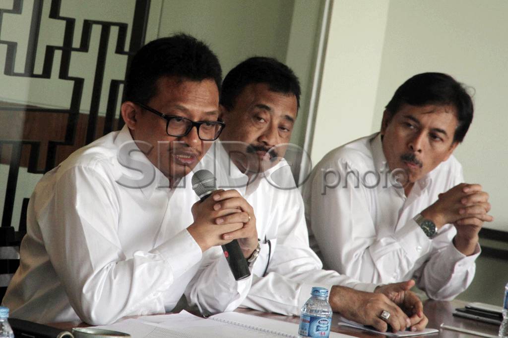 Adhi Karya Targetkan...