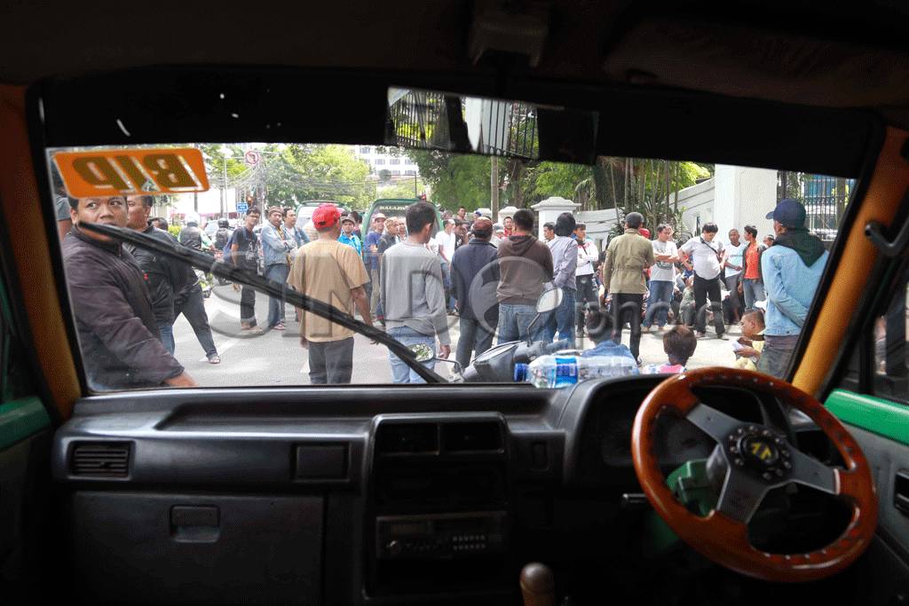 Angkutan Kota di Bandung...