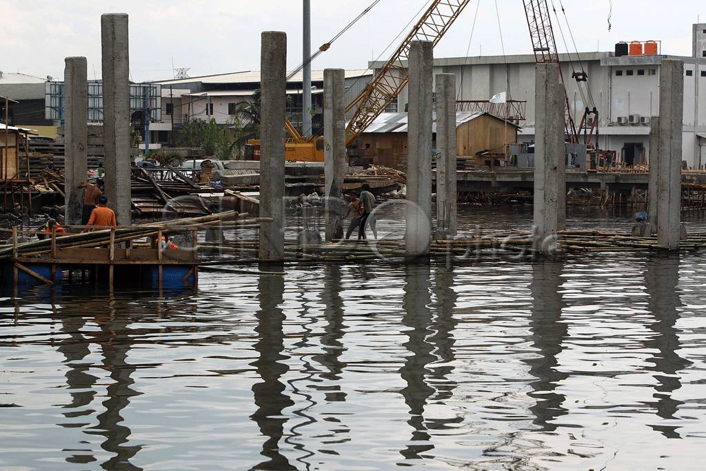 Dermaga Pelabuhan Muara...