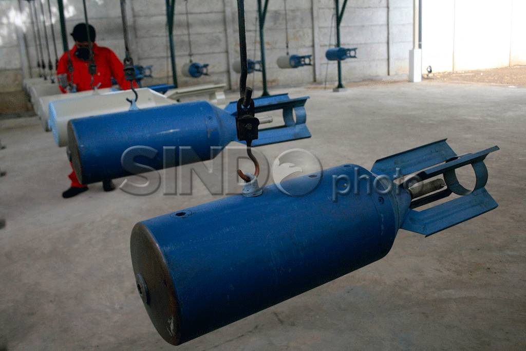 Industri Senjata Dalam...