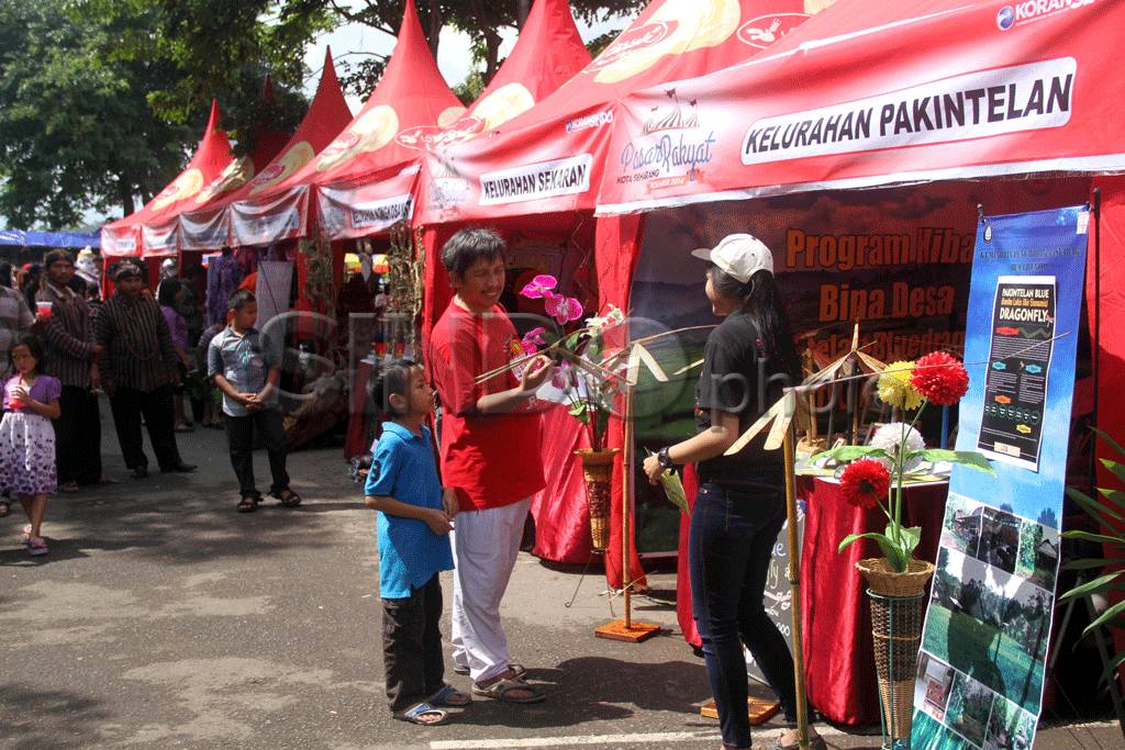 Meriahnya Pasar Rakyat...