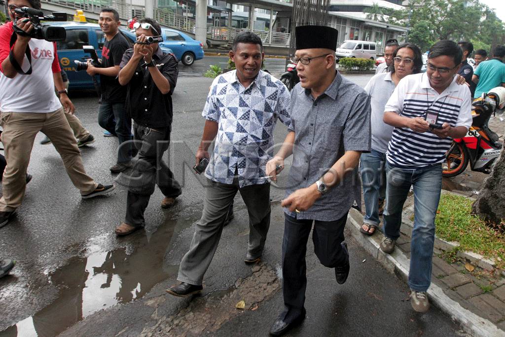 KPK Periksa Mantan Anggota...