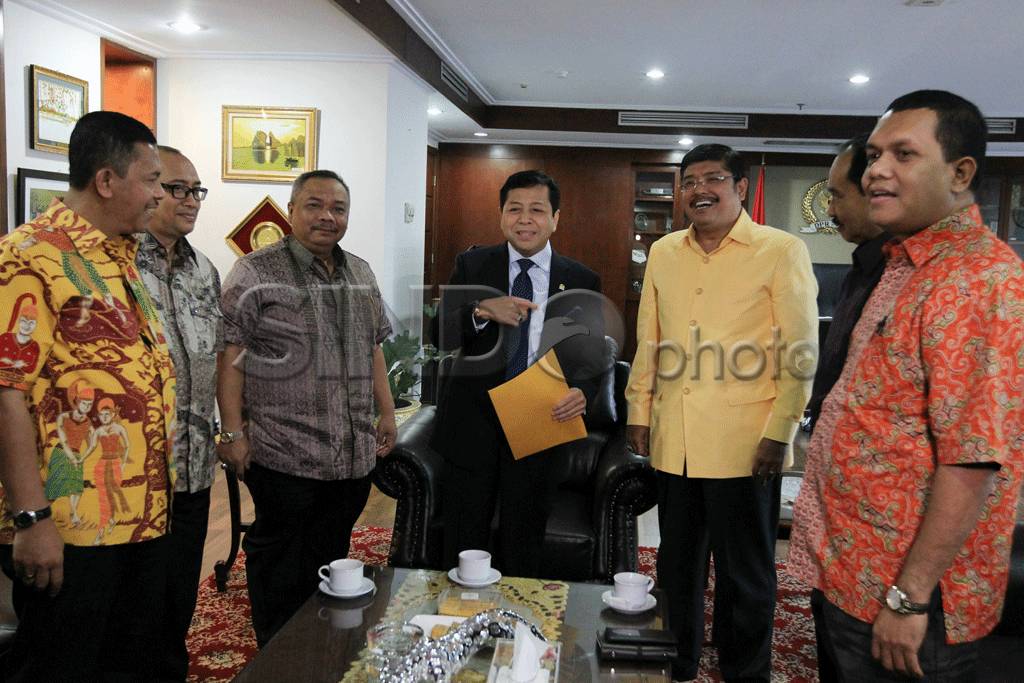 Partai Golkar Kubu Agung...