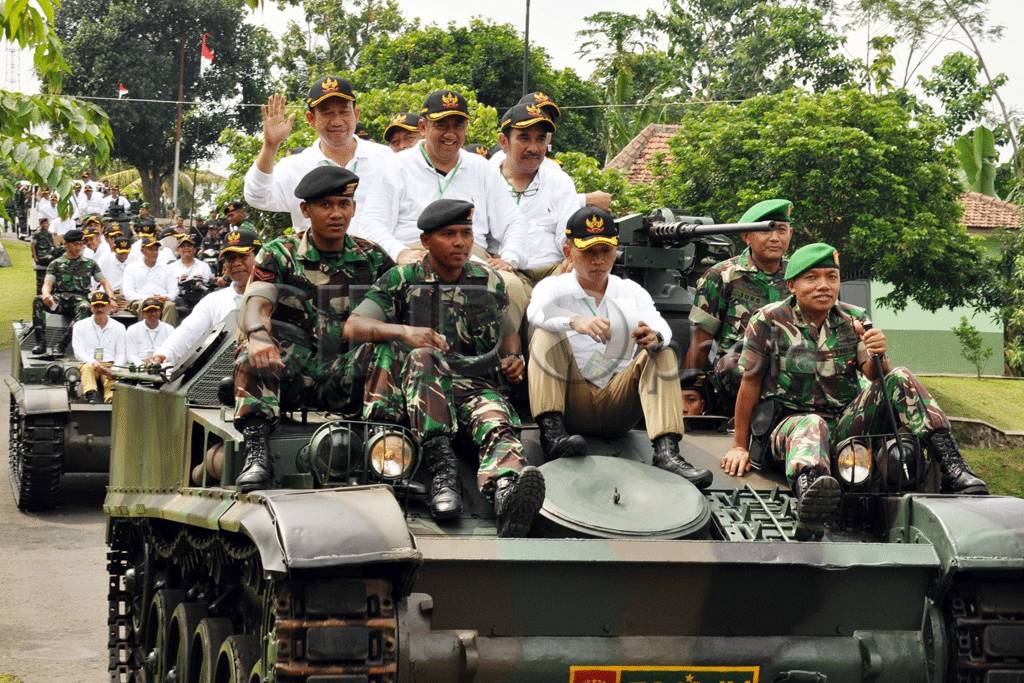40 Kepala Daerah Menjadi...