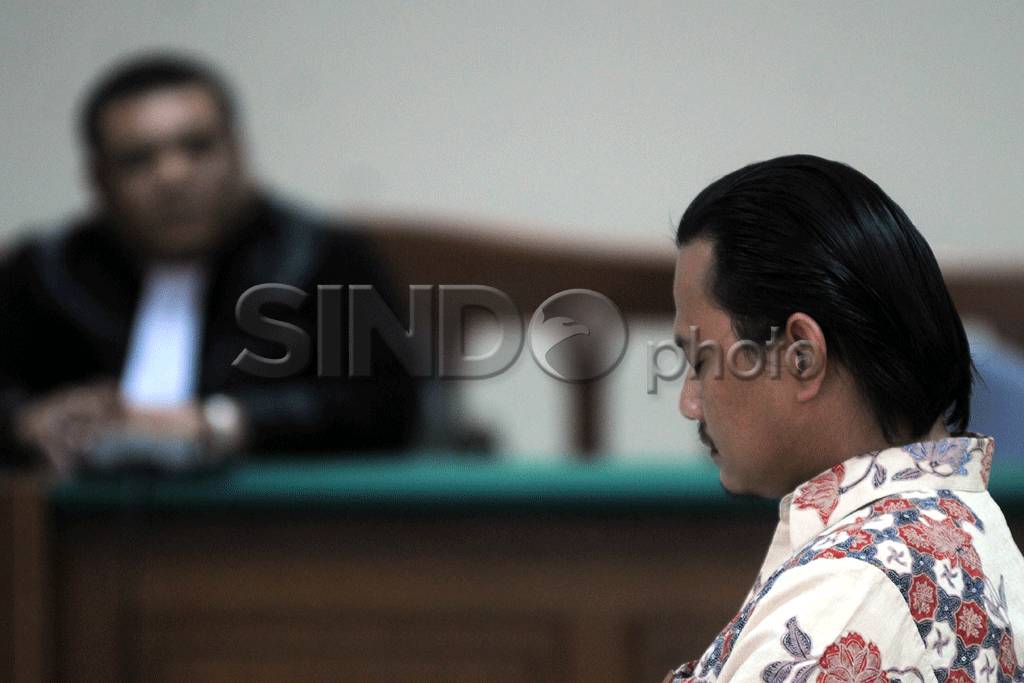 Riefan Avrian Dihukum...