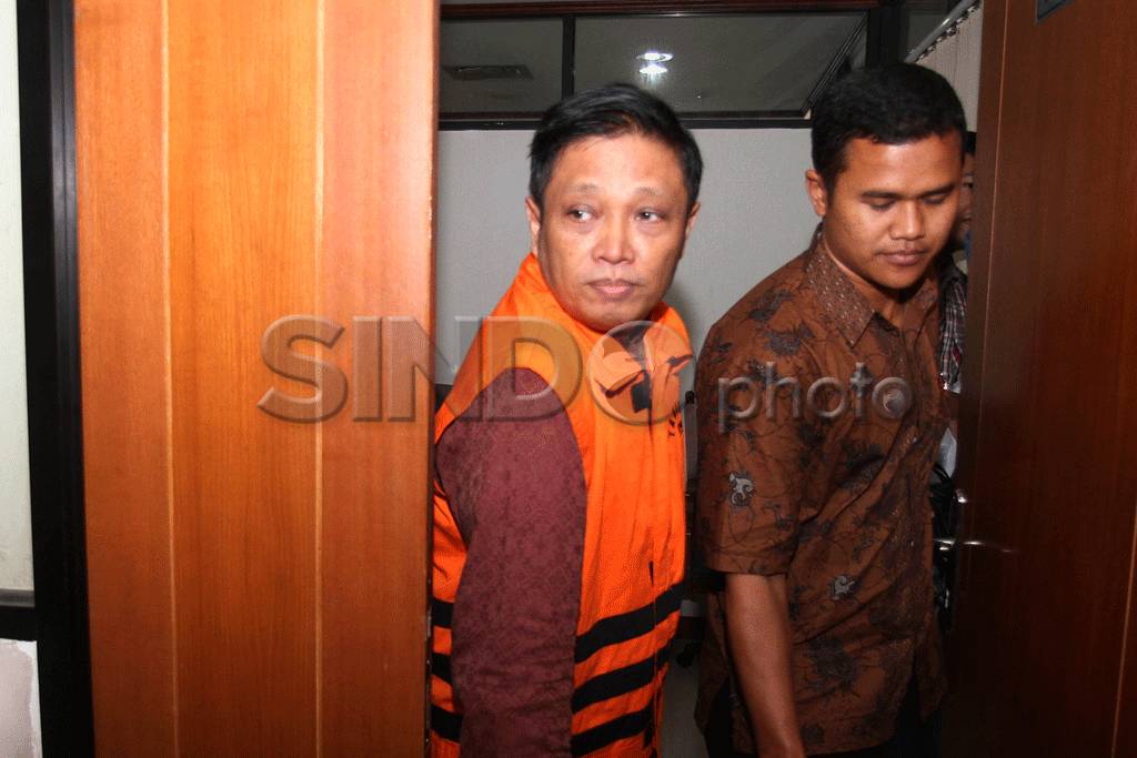 Mahfud Suroso Hadapi...