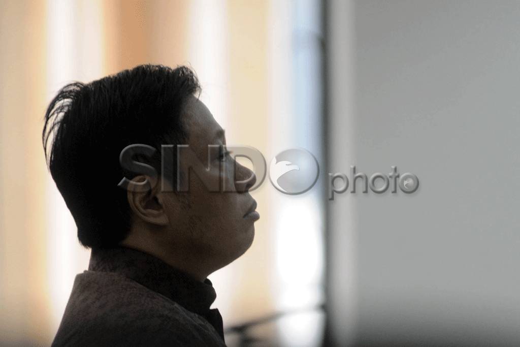 Mahfud Suroso Hadapi...