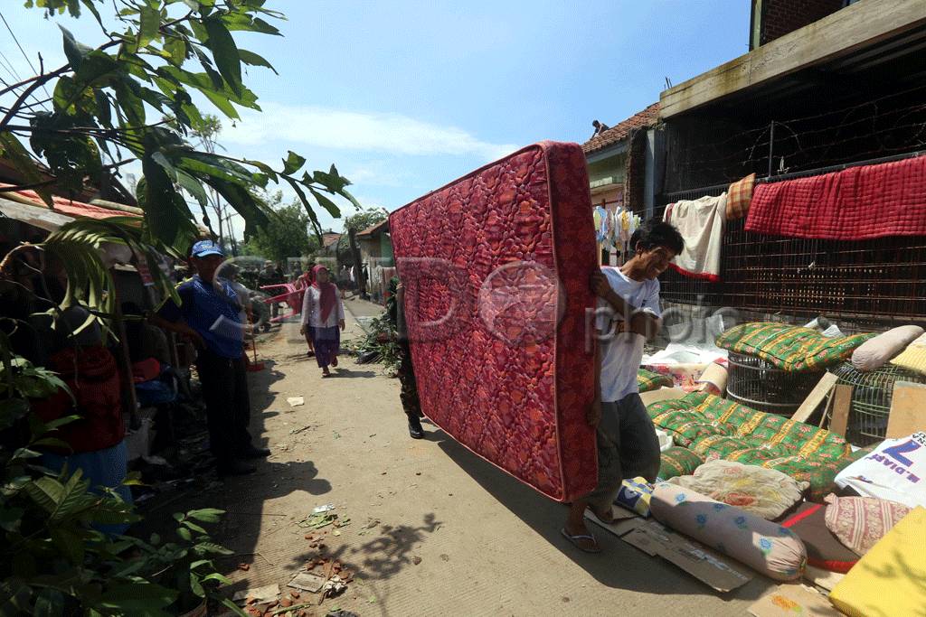 Puting Beliung Porak-Porandakan...