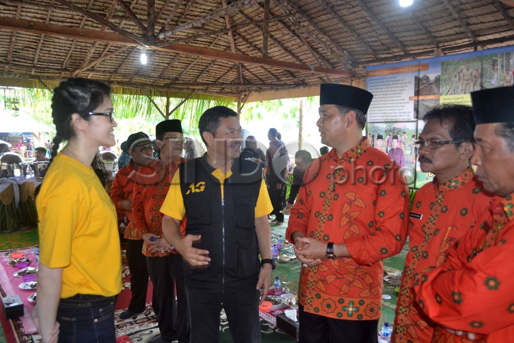 Mensos Khofifah Hadiri...