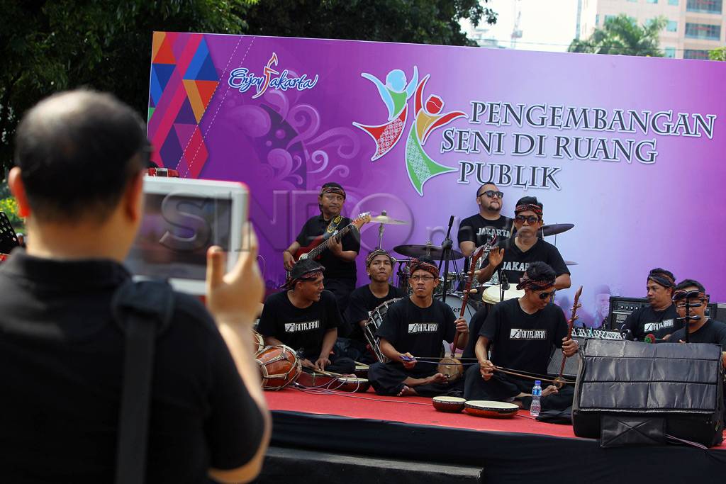 Pengembangan Seni di...