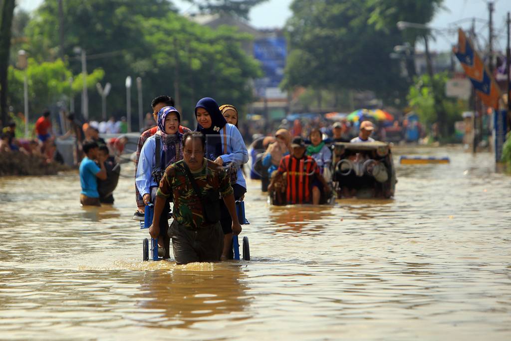 Kawasan Industri Terendam...