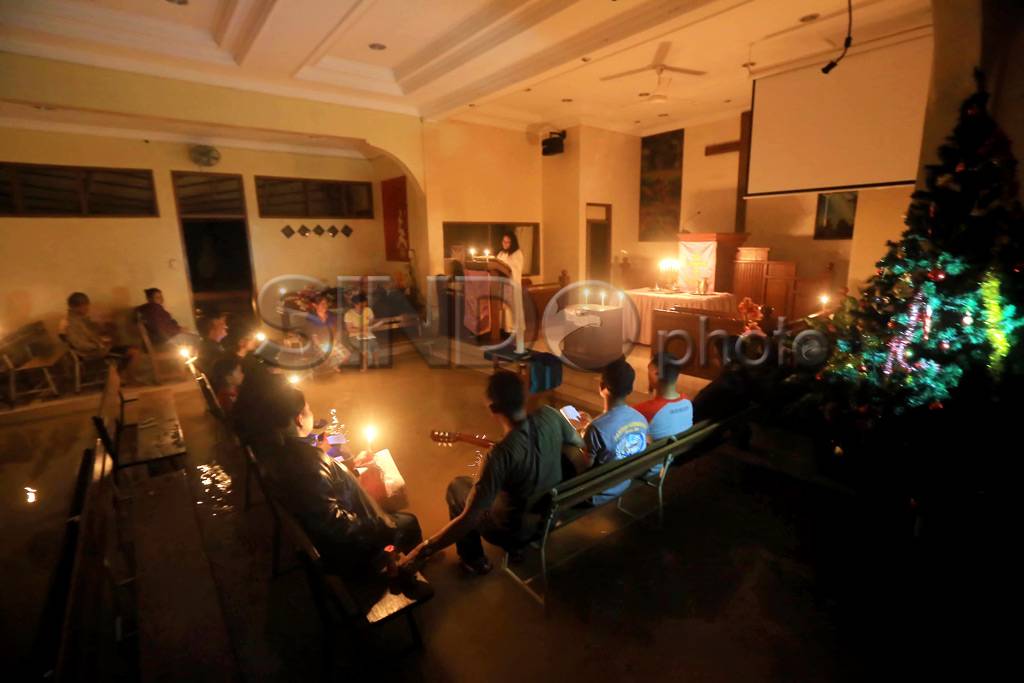 Kebaktian Malam Natal...