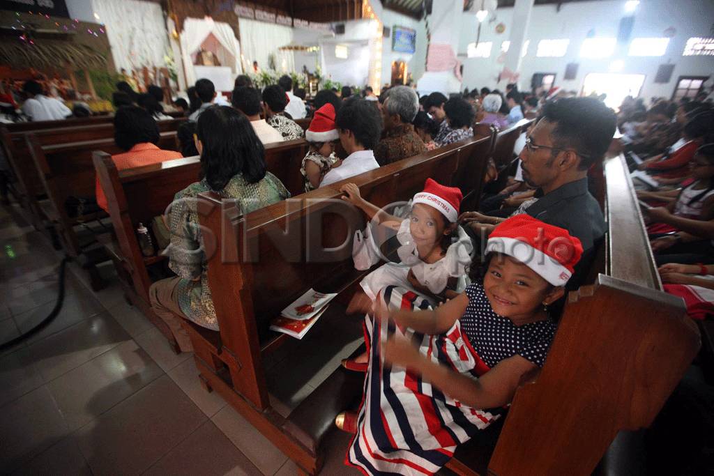 Misa Natal di Gereja...