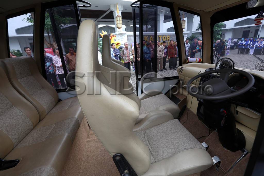 Mobil Listrik Karya...