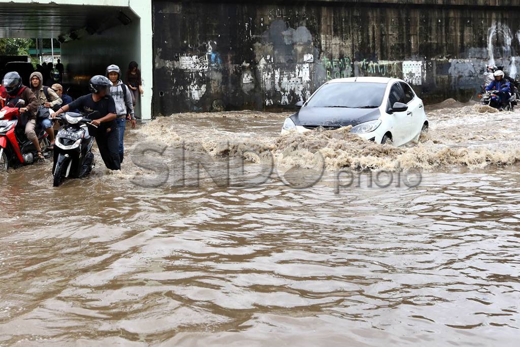 Sejumlah Ruas Jalan...