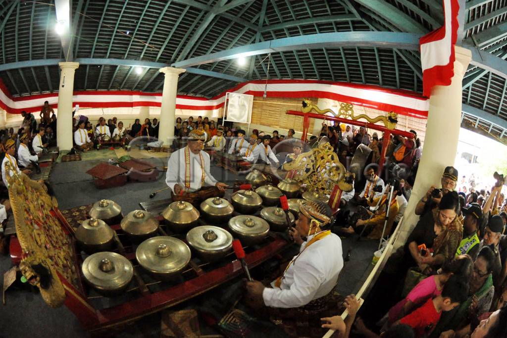 Tabuh Gamelan Sekaten...