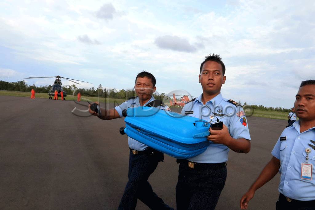 Serpihan AirAsia QZ8501...